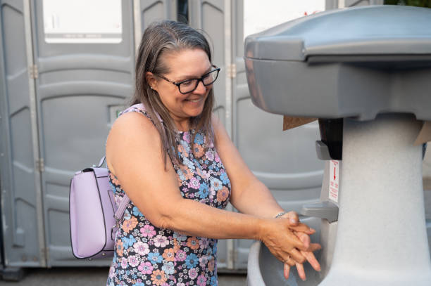 Best Best portable toilet rental  in Dexter, MI